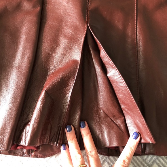 Etienne Aigner vintage oxblood leather blazer - Picture 2 of 12